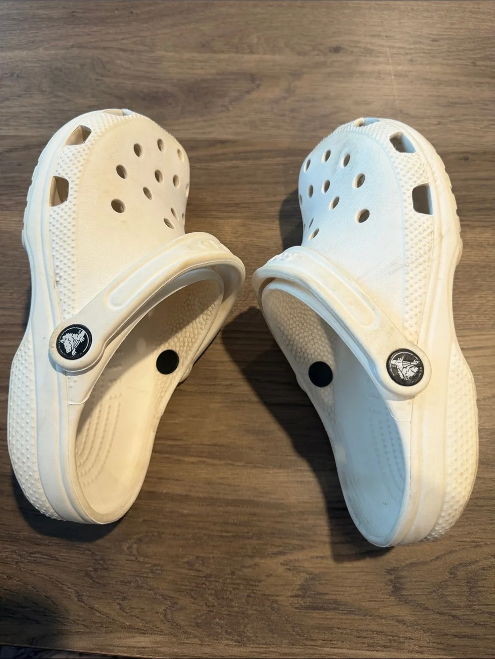 CROCS Kids Classic Clog in Sz J4